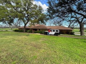 LuxuriousRanchRetreat